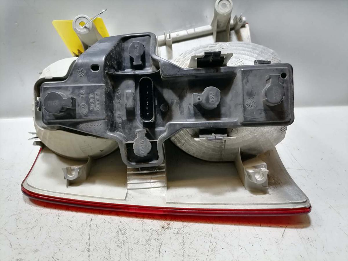 VW Touran 1T original R&uuml;cklicht R&uuml;ckleuchte Heckleuchte rechts Vorfacelift BJ05